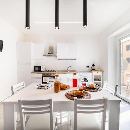 Sole Apartments Terracina Eksteriør billede